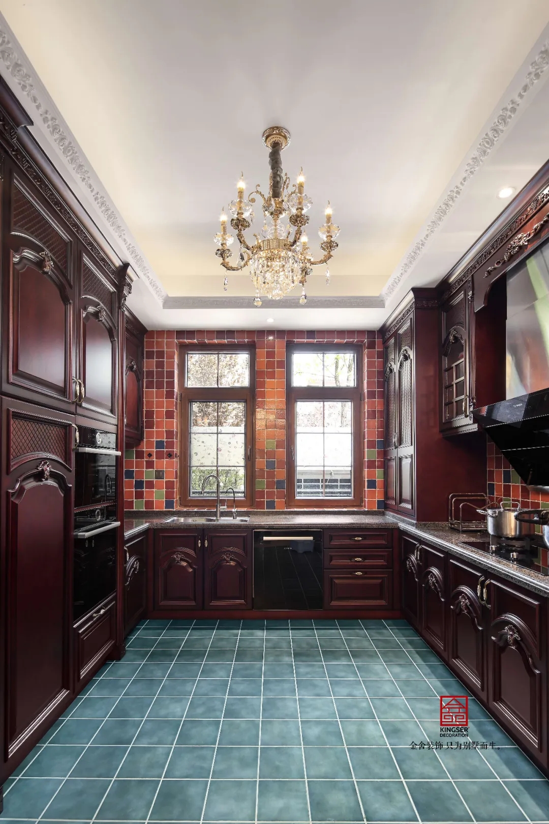 金舍裝飾上山間400平美式風(fēng)格實景作品