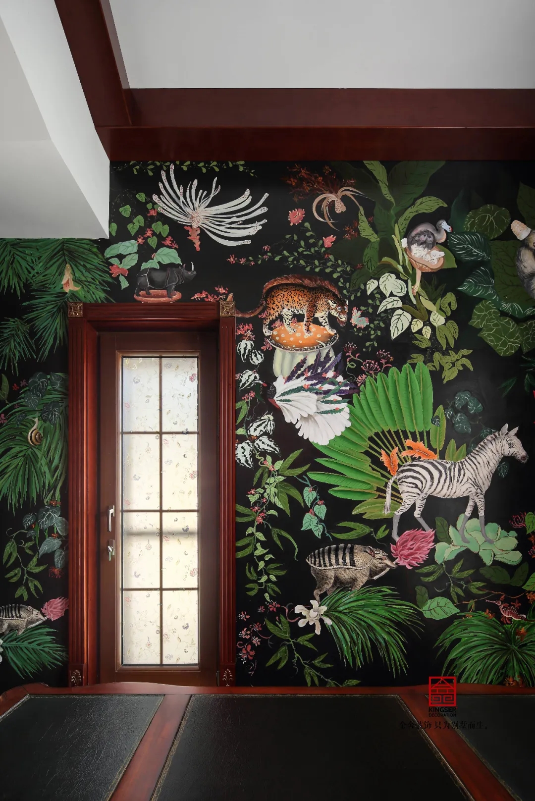 金舍裝飾上山間400平美式風(fēng)格實景作品