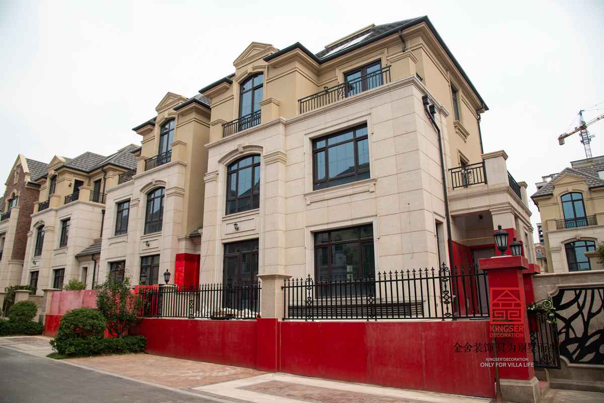 保利西山林語400平油工施工現(xiàn)場