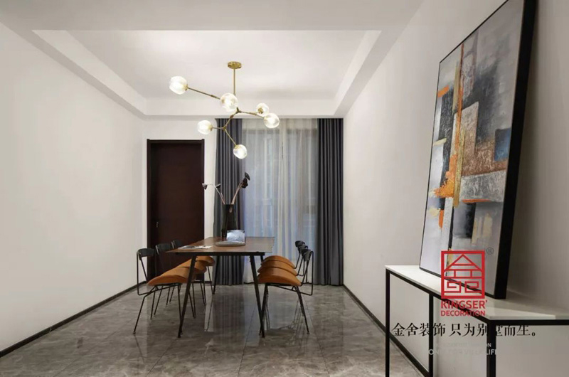 天山九峯175㎡裝修-餐廳實(shí)景圖