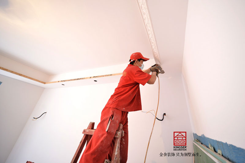 榮盛華府裝修施工現(xiàn)場油工階段