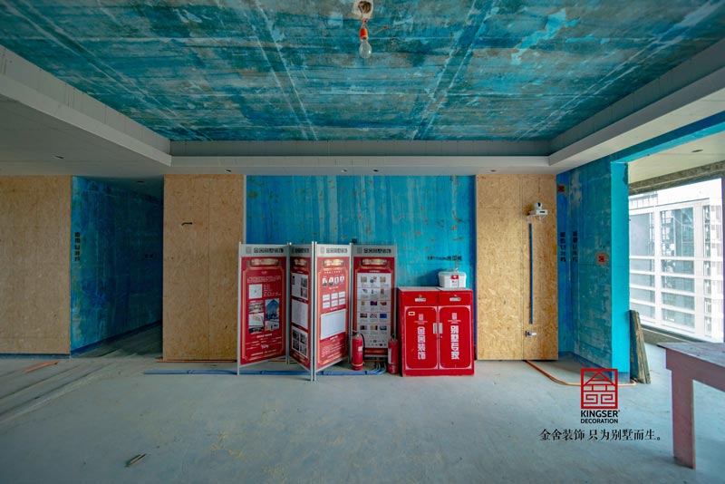 融創(chuàng)中心裝修工地水電階段實拍